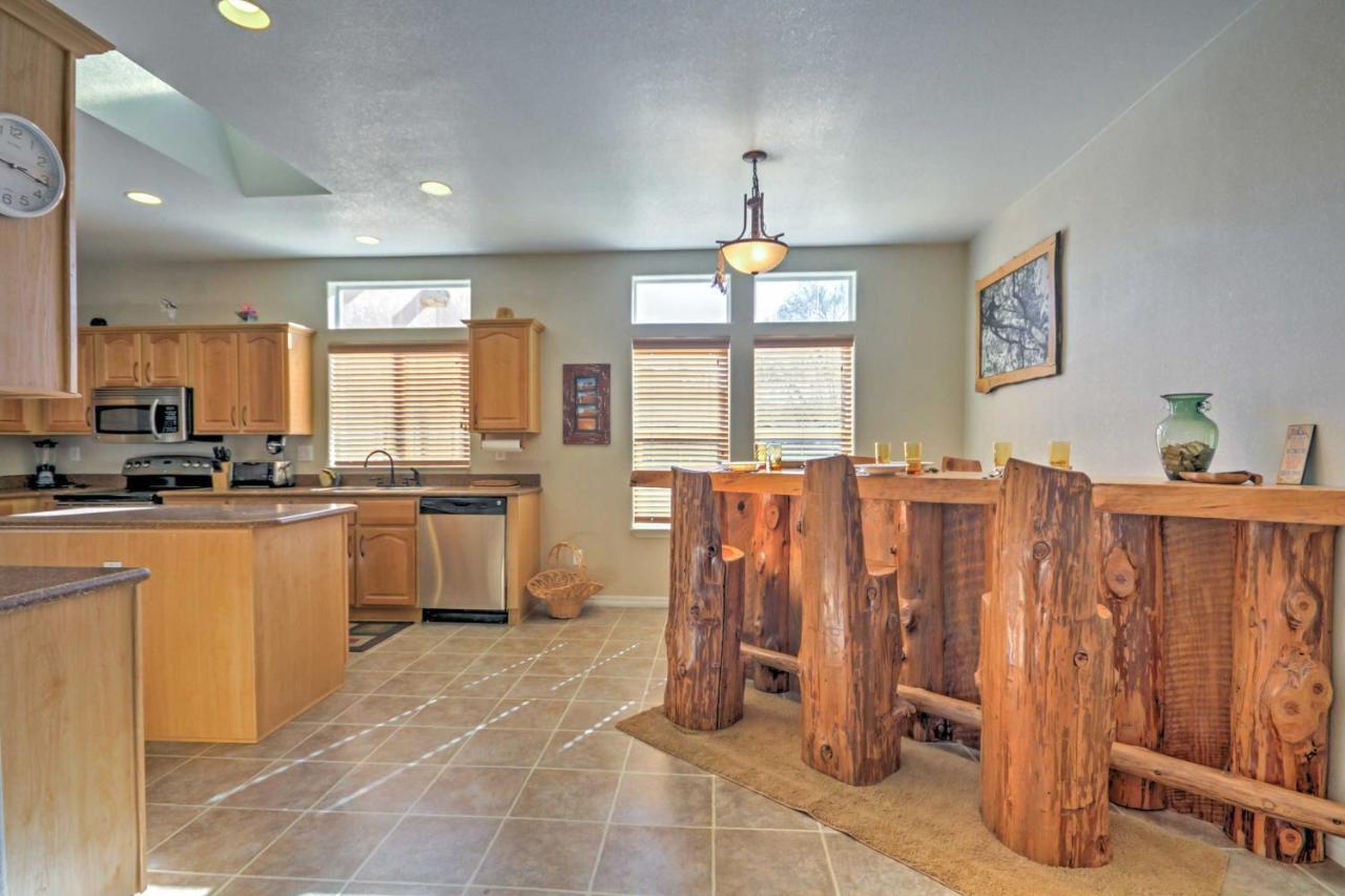 Beautiful Kanab Home With Yard - Walk To Restaurants Dış mekan fotoğraf